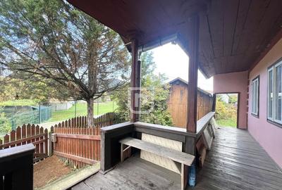 Casa traditional bucovineana la poalele muntilor Bucovinei - 10