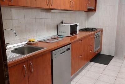 Inchiriere apartament 3 camere Bd. Unirii 35 | 85 mp utili | balcoane - 3