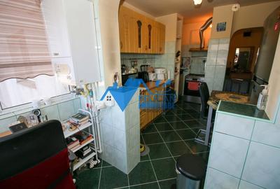 E3, decomandat, 2 camere, etajul 3, centrala proprie - 5