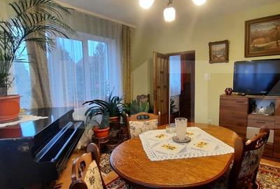 Casă cu 3 camere în Titulescu - 8