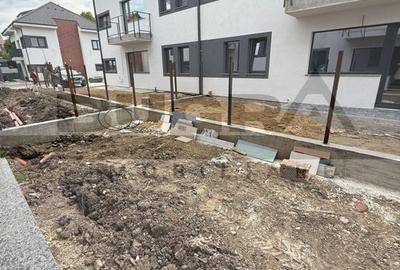 Apartament 2 camere,  51 mp, gradina, parcare,  zona L. Merlin