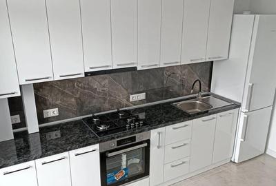 Garsonieră decomandată în P-ța Victoriei