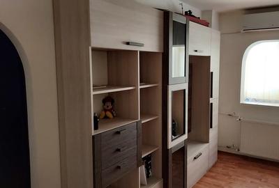 Apartament semidecomandat în Rahova - 6