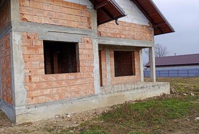 Casa la rosu, Tupilati - 11