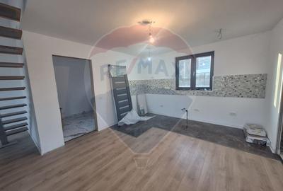 Casă individuală cu 3 camere cu Teren 700 Mp în Central - 23