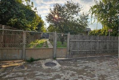 Casă cu 4 camere în Central - 2