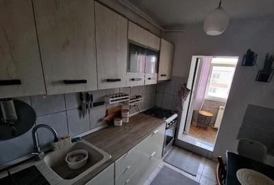 Apartament cu 2 camere decomandat în Micro 18 - 8