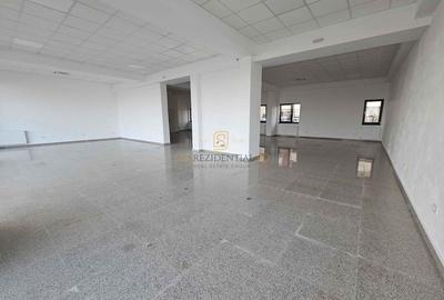 Inchiriere spatiu comercial 189 mp, vad ridicat si 7 locuri de parcare - 5