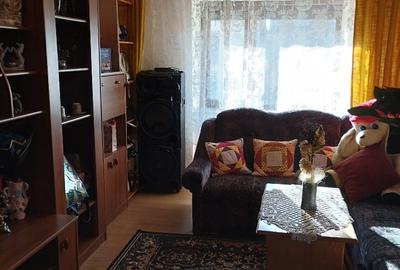 Casă individuală cu 4 camere cu Canalizare în Central - 8