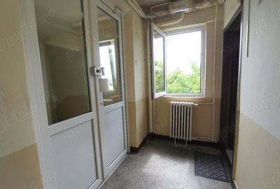 Inchiriez pe termen lung,gars 11,20 mp,langa Universitatea Oradea - 7