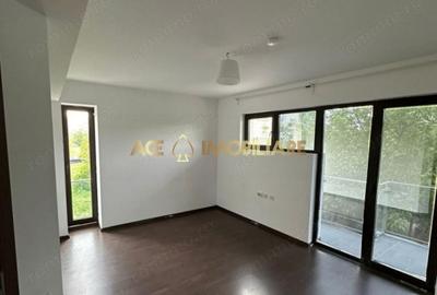 Duplex cu 6 camere cu Canalizare în Central - 9