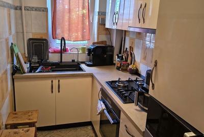 Apartament cu 3 camere semidecomandat în Central - 5