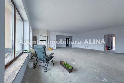 Casă cu 4 camere în Central - 3