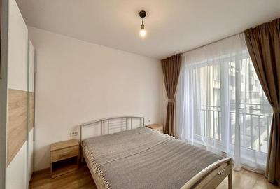 Apartament cu 2 camere semidecomandat, mobilat în Tractorul - 12
