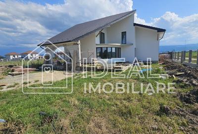 Casă individuală cu 5 camere cu Canalizare în Cristian - 6