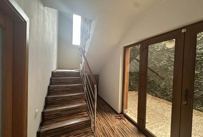 Vila individuala de vanzare cu 6 camere in zona 13 Septembrie - 13