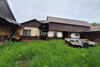 Casă individuală cu 4 camere cu Teren 1572 Mp în Dărmănești - 3