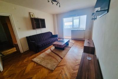 Închiriez apartament 3 camere, decomandat, Zona Dacia, str. Timiș - 1