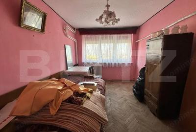 Apartament cu 3 camere decomandat în Valea Rosie - 2