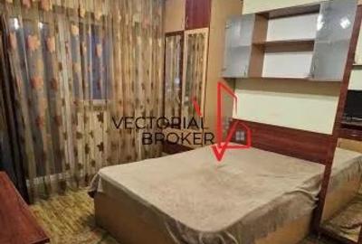 Apartament cu 4 camere decomandat, mobilat în Costin Georgian