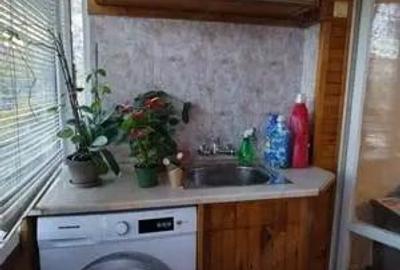 Garsonieră decomandată în Lipovei