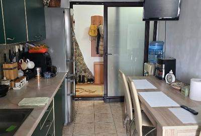 Apartament cu 4 camere decomandat în Ștefan cel Mare - 4