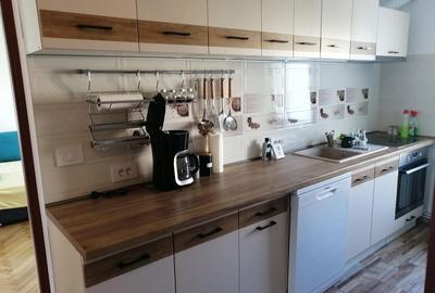 Apartament cu 3 camere decomandat, mobilat în Central - 23