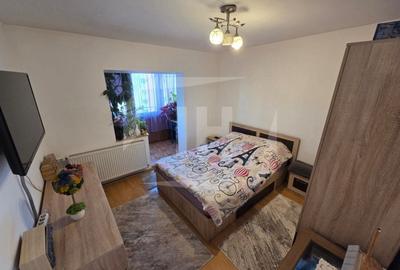 Apartament cu 3 camere decomandat, mobilat în Între Lacuri