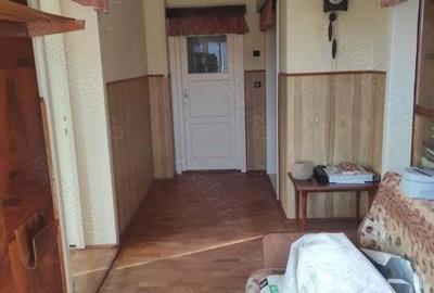 Casă cu 4 camere în Central - 10