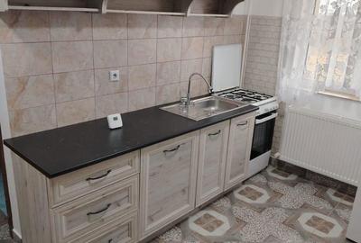 Garsonieră decomandată în Central - 2