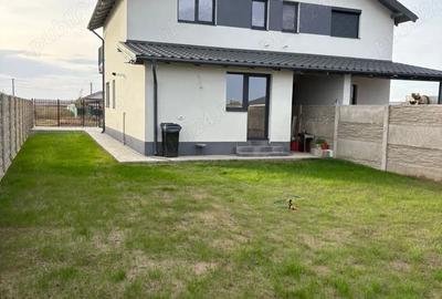 Casă cu Teren 260 Mp în Bazoș