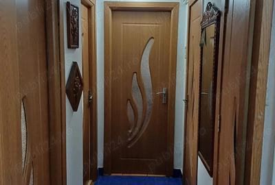 Vand apartament 3 camere Caracal-central - 5