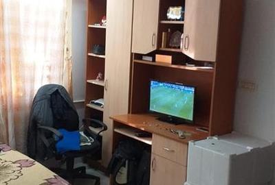 Garsonieră decomandată în Complex Studențesc