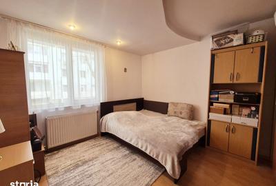 Apartament cu 4 camere semidecomandat în Precista - 10