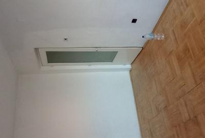 Apartament cu 3 camere decomandat în Central - 4