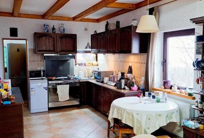 Casă în Ghioșești - 5