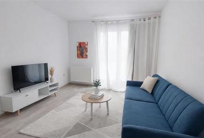 Apartament cu 2 camere decomandat în Tractorul
