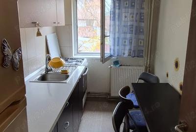 Proprietar, inchiriez apartament cu 1 camera langa pia?a Doina - 3