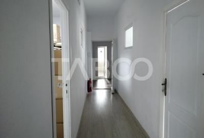 Spatiu birou 37 mpu renovat etaj intermediar zona Broscarie - 2