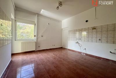 Casa individuala cu 7 camere si teren de 358 mp de vanzare, zona Girocului - 17