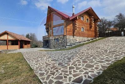 Casă cu Teren 1000 Mp în Sohodol - 2