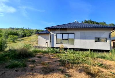 Casa pe un nivel, cu teren 2997 mp, panorama superba,Suceagu - 1