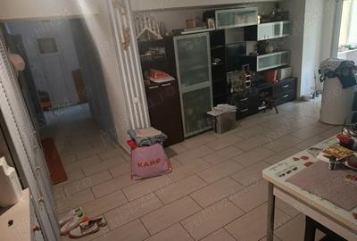 Apartament 3 cam. Decomandat. - 4