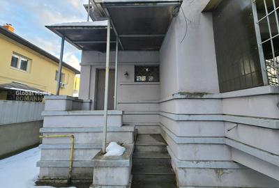 Casă individuală cu 8 camere cu Canalizare în Domenii - 5