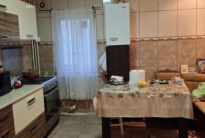 Doamna Ghica - hol H - bloc 1990 - 4