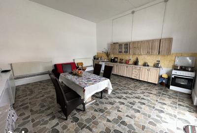 Casă cu 4 camere cu Teren 1014 Mp în Central - 14