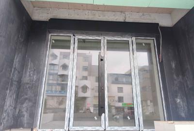 Spațiu comercial, de 90 mp, în Central - 7