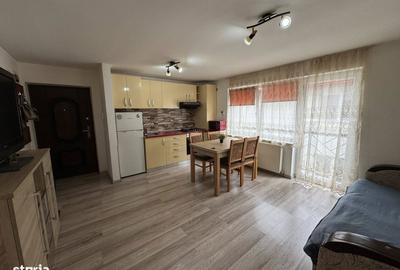Apartament cu 3 camere decomandat în Cristian - 4