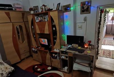 Casa de locuit plus Spatiu comercial zona Bazar - 1