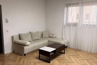 Apartament cu 2 camere semidecomandat, mobilat în Florești